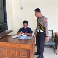 Pendekatan Persuasif Polisi Tuban Lewat Program Polantas Menyapa