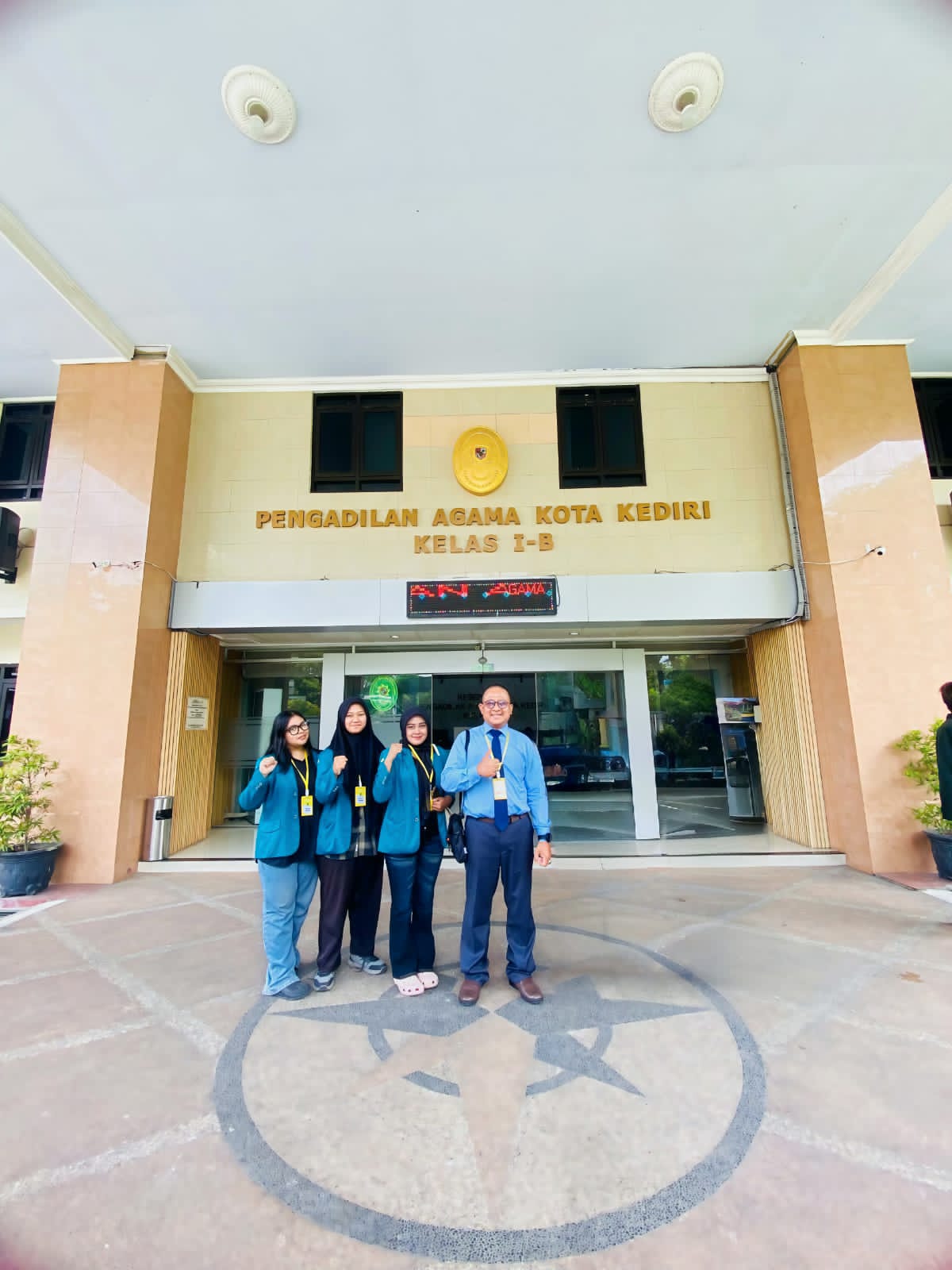 Hukum Mengikuti Pemerintah dalam Penentuan Hari Raya