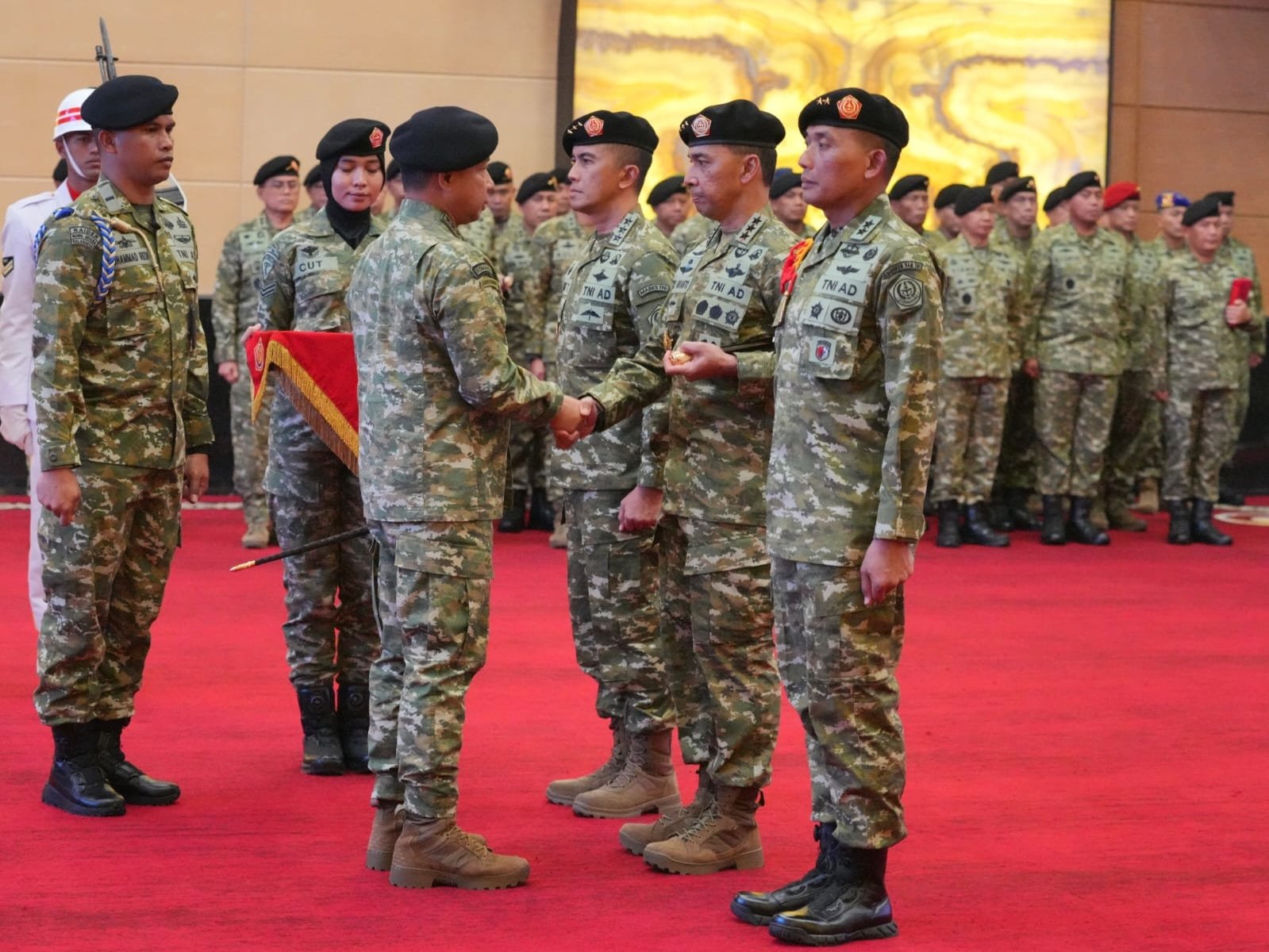 Panglima TNI Pimpin Sertijab, Pelantikan Kaster TNI dan Terima Laporan Korps Kenaikan Pangkat Pati TNI Panglima TNI Pimpin Sertijab, Pelantikan Kaster TNI dan Terima Laporan Korps Kenaikan Pangkat Pati TNI