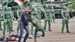 Pimpin Upacara HUT ke-65 Kostrad, Panglima TNI Tegaskan Peran Strategis Kostrad Jaga NKRI