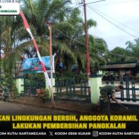 Wujudkan Lingkungan Bersih, Anggota Koramil Sebulu Lakukan Pembersihan Pangkalan