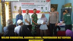 Wujud Sinergitas, Babinsa Kawal Penyerahan BLT kepada Masyarakat