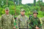 Wapang TNI Dampingi Menhan RI Tinjau Kesiapan Yonif TP 805/KSW di Papua Barat