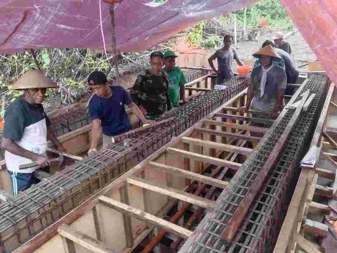 Tahap Demi Tahap, Pembangunan Jembatan Garuda Terus Dikebut Oleh Personil Kodim 1505/Tidore