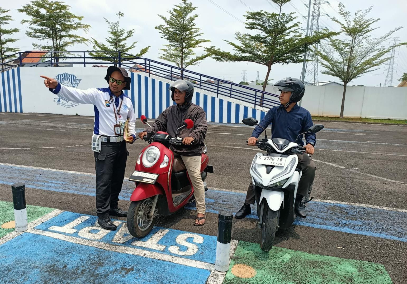 Urus SIM, STNK, dan BPKB Kini Lebih Mudah Lewat Program Prioritas Polantas Tuban Menyapa