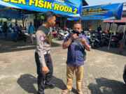 Program Polantas Tuban Menyapa Datang ke Titik Ramai, Edukasi SIM dan STNK