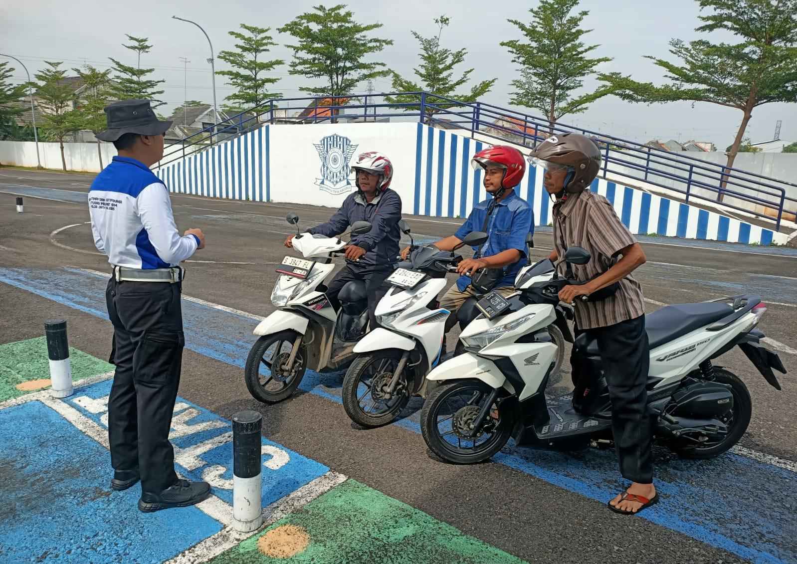 Program Polantas Tuban Menyapa Ubah Cara Warga Tuban Mengurus SIM STNK BPKB
