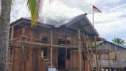 Satgas TMMD Ke-128 Kodim 1710/Mimika: Pemasangan Atap Rampung, Progres Pembangunan 5 Rumah Capai 90 Persen