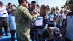 Panglima TNI Bersama Menteri Pertanian Melaksanakan Panen Raya Kedelai Ketahanan Pangan TNI AL di Nganjuk