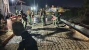 Semangat Tanpa Henti, Satgas TMMD Ke-128 Kodim 0908/Bontang Laksanakan Pengecoran Malam Hari