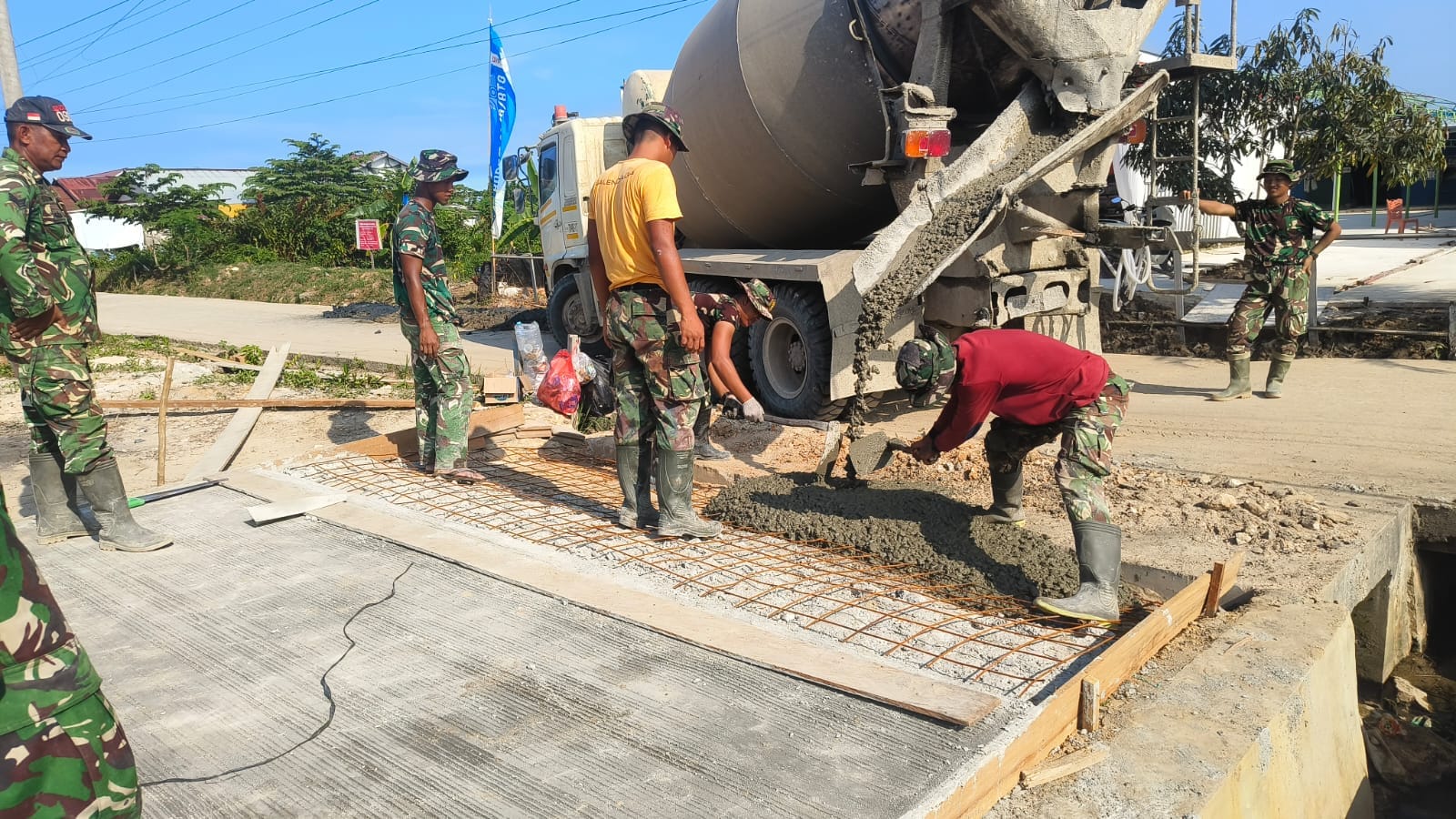 Jelang Penutupan TMMD Ke 128, Satgas Kodim 0908/Bontang Kebut Pengerjaan Sasaran Fisik Utama