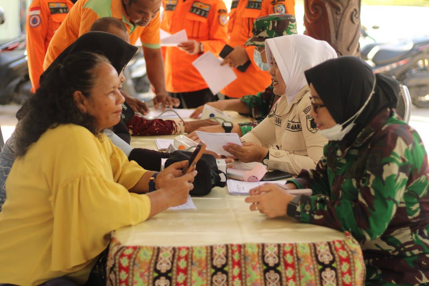 Bakti Kesehatan TMMD Ke-128 Kodim 0908/Bontang, Warga Antusias Ikuti Donor Darah Dan Pengobatan Gratis Bakti Kesehatan TMMD Ke-128 Kodim 0908/Bontang, Warga Antusias Ikuti Donor Darah Dan Pengobatan Gratis