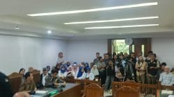 Sidang Perdata Ijazah Jokowi Memanas di Awal, Hakim Fokus Uji Legal Standing Penggugat dan Tergugat