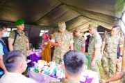 Wapang TNI Tinjau Yonif TP 842/Badak Sakti, Dukung Pertahanan dan Ekonomi Daerah