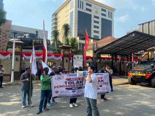 Unjuk Rasa 8 Menit di Mabes Polri, KAMI Desak Penindakan Tegas Dugaan Pelanggaran di Lampung Unjuk Rasa 8 Menit di Mabes Polri, KAMI Desak Penindakan Tegas Dugaan Pelanggaran di Lampung