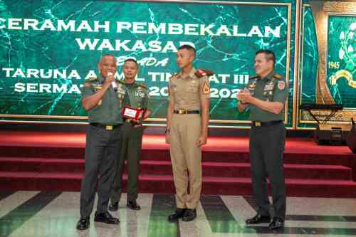 Wakasad Berikan Pembekalan kepada Taruna Akademi Militer Tingkat III/Sermatar TP 2025/2026 Jelang Prasetya Perwira TNI Wakasad Berikan Pembekalan kepada Taruna Akademi Militer Tingkat III/Sermatar TP 2025/2026 Jelang Prasetya Perwira TNI