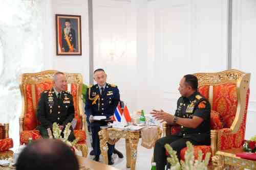 Panglima TNI Perkuat Kerja Sama Strategis dengan Panglima Angkatan Bersenjata Kerajaan Thailand Panglima TNI Perkuat Kerja Sama Strategis dengan Panglima Angkatan Bersenjata Kerajaan Thailand