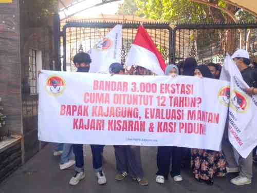 PMPRI Dorong Kejaksaan Agung Periksa Dugaan Pengemplangan Pajak dan Proyek Bermasalah di Asahan PMPRI Dorong Kejaksaan Agung Periksa Dugaan Pengemplangan Pajak dan Proyek Bermasalah di Asahan