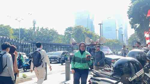 Pendemo Minta Kepastian Hukum atas Laporan Dugaan Malapraktik di Klinik Jakarta Selatan Pendemo Minta Kepastian Hukum atas Laporan Dugaan Malapraktik di Klinik Jakarta Selatan