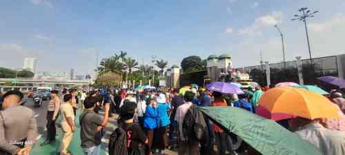 Aksi BEM PTNU di Gedung DPR Berlangsung Kondusif, Massa Desak Perbaikan Sistem Penegakan Hukum Aksi BEM PTNU di Gedung DPR Berlangsung Kondusif, Massa Desak Perbaikan Sistem Penegakan Hukum