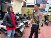 Niat Sekadar Melintas, Warga Tuban Pulang Bawa Solusi Urusan SIM, STNK, dan BPKB dari Polantas Tuban