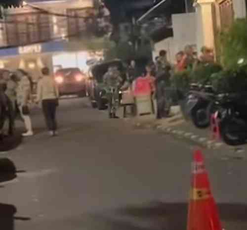 Mabes TNI Luruskan Narasi Viral soal Penjagaan Rumah Jampidsus dan Penggeledahan Polri Mabes TNI Luruskan Narasi Viral soal Penjagaan Rumah Jampidsus dan Penggeledahan Polri