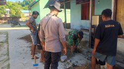Semangat Gotong Royong Satgas TMMD ke-129 Kodim 1505/Tidore dan Warga Bangun Drainase di Desa Lolobata