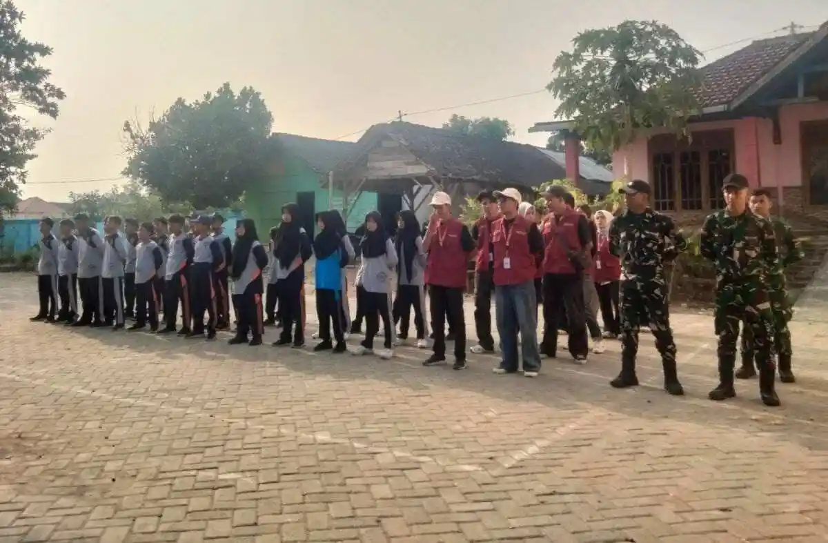 TMMD 129 Bojonegoro: Membangun Karakter Unggul Siswa Melalui LDKS di Kedungadem