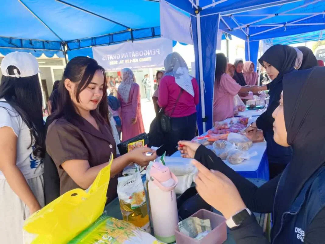 Pasar Murah Serbu Penutupan TMMD 129 Bojonegoro di Kesongo