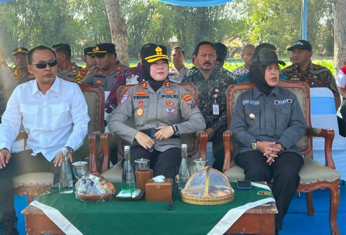 TMMD 129 Bojonegoro Sukses Digelar, Ketua DPRD Abdullah Umar: Rawat Hasilnya, Jaga Semangat Gotong Royong! TMMD 129 Bojonegoro Sukses Digelar, Ketua DPRD Abdullah Umar: Rawat Hasilnya, Jaga Semangat Gotong Royong!