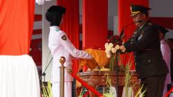 Berlangsung Khidmat: Dandim Bojonegoro Pimpin Upacara Penurunan Bendera HUT ke-81 RI