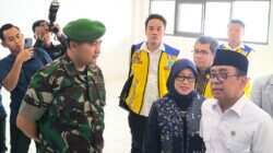 Dandim Bojonegoro Dampingi Menko PMK Hadiri Harlah dan Peresmian Gedung Baru SMPN 1 Padangan