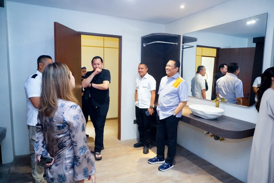 Bisnis Kecantikan dan Kebugaran Makin Menjanjikan, Bamsoet Apresiasi Kehadiran "Sang Dewi Salon & Spa" Sebagai Penggerak Ekonomi Kelas Menengah Bisnis Kecantikan dan Kebugaran Makin Menjanjikan, Bamsoet Apresiasi Kehadiran "Sang Dewi Salon & Spa" Sebagai Penggerak Ekonomi Kelas Menengah