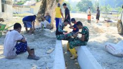 Hangatnya Kebersamaan, Satgas TMMD ke-129 Kodim 1505/Tidore Makan Bersama Warga di Lokasi Pekerjaan