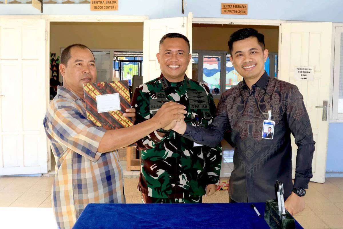 Kolaborasi Lanud Sjamsudin Noor dan BRI Wujudkan Generasi Hebat, Renovasi TK Angkasa 2 Hadirkan Harapan bagi Masa Depan Anak Kolaborasi Lanud Sjamsudin Noor dan BRI Wujudkan Generasi Hebat, Renovasi TK Angkasa 2 Hadirkan Harapan bagi Masa Depan Anak