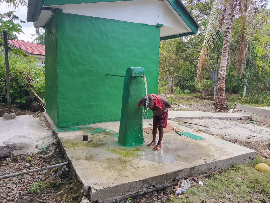 Air Bersih Mengalir, Senyum Anak-Anak Kampung Sesor Mengembang: Bukti Nyata TMMD Ke-129 Hadirkan Manfaat Air Bersih Mengalir, Senyum Anak-Anak Kampung Sesor Mengembang: Bukti Nyata TMMD Ke-129 Hadirkan Manfaat