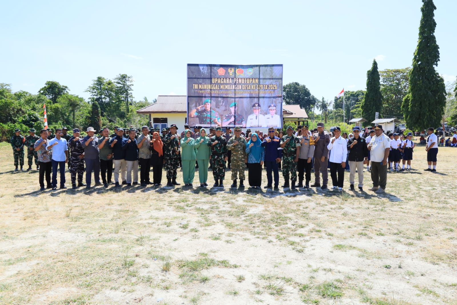 Resmi Ditutup! TMMD ke-129 Kodim 1505/Tidore Hadirkan Perubahan Nyata bagi Masyarakat