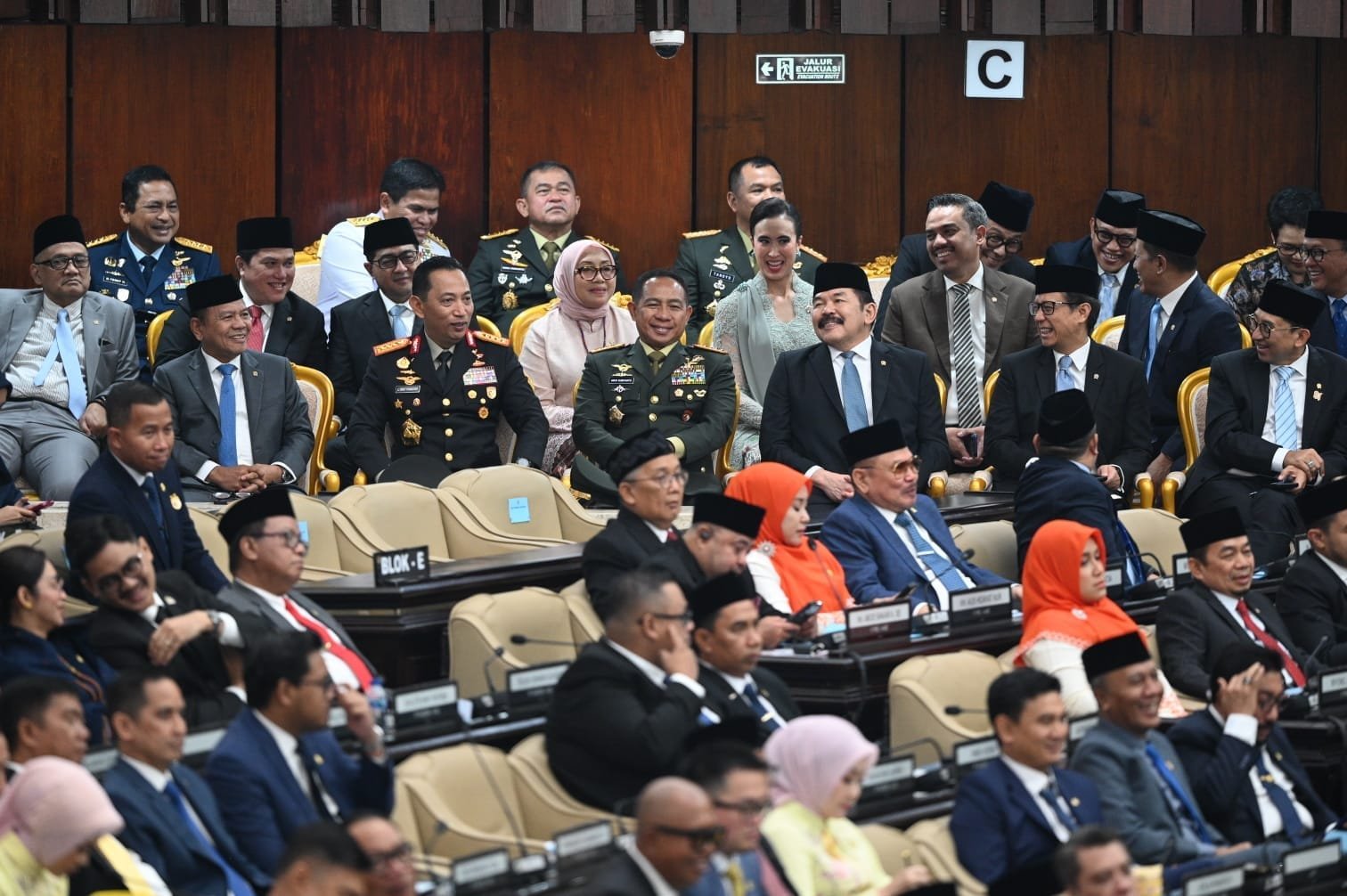 Panglima TNI Hadiri Pidato Kenegaraan Presiden RI pada Sidang Tahunan MPR RI Tahun 2026 Panglima TNI Hadiri Pidato Kenegaraan Presiden RI pada Sidang Tahunan MPR RI Tahun 2026