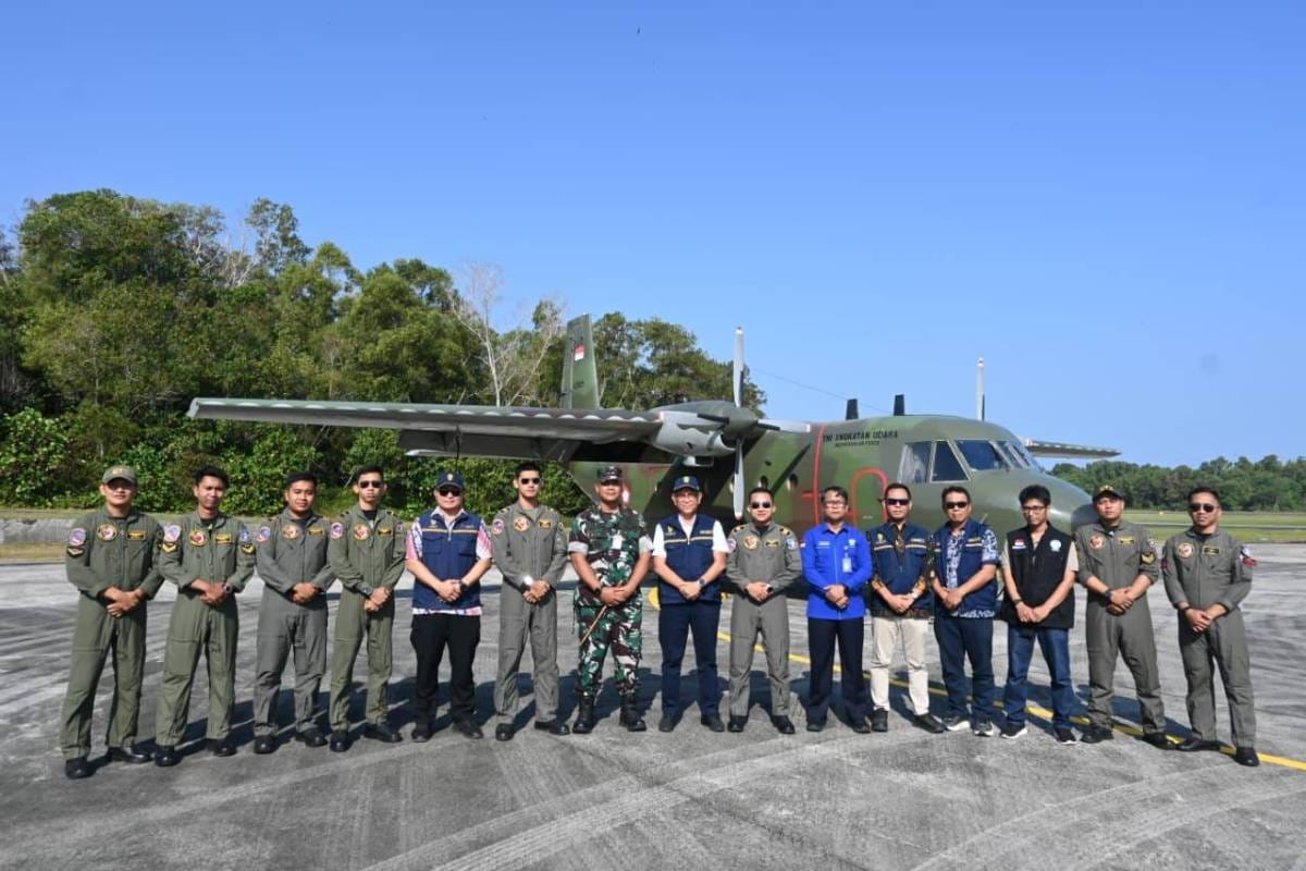 TNI Kerahkan 3 Pesawat Bantu Modifikasi Cuaca untuk Penanganan Karhutla di Kalimantan TNI Kerahkan 3 Pesawat Bantu Modifikasi Cuaca untuk Penanganan Karhutla di Kalimantan