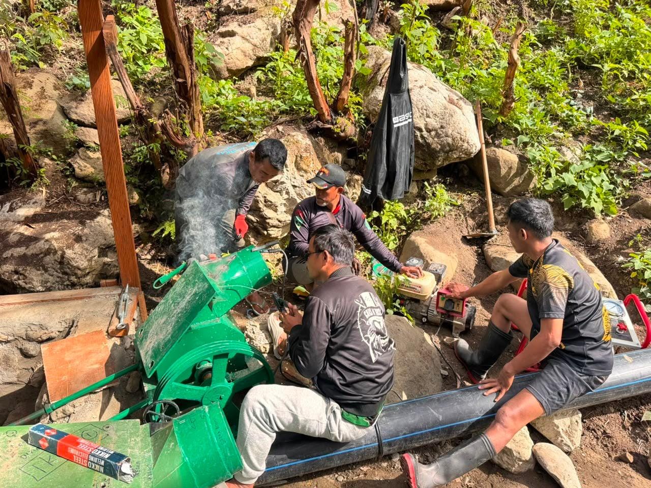 PLTMH Hadir di Kampung Tabukeker, Buka Akses Listrik dan Air Bersih bagi Masyarakat PLTMH Hadir di Kampung Tabukeker, Buka Akses Listrik dan Air Bersih bagi Masyarakat