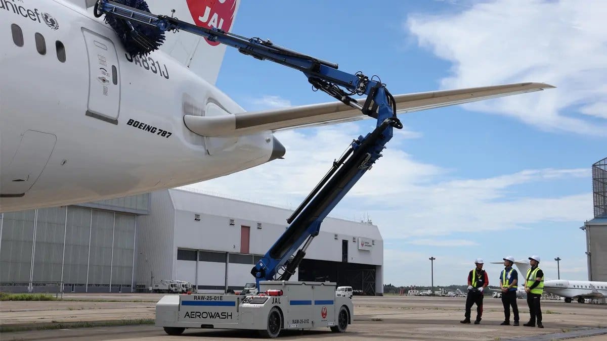 Inovasi Robot untuk Pembersihan Pesawat di Narita Inovasi Robot untuk Pembersihan Pesawat di Narita