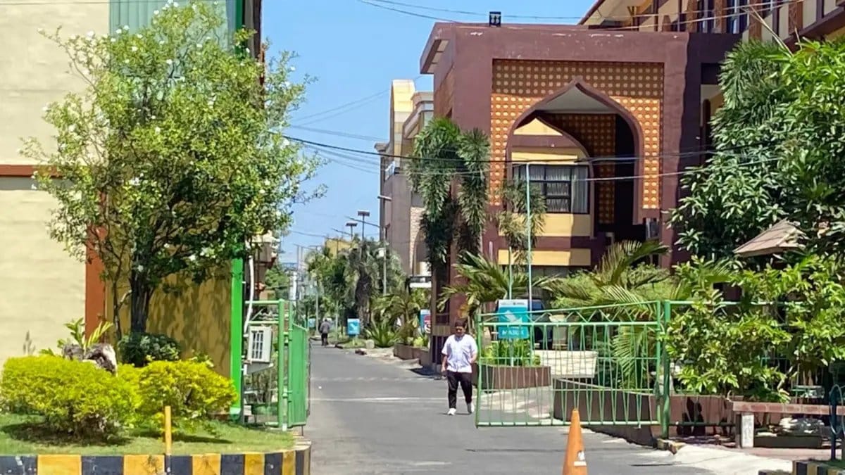 Peserta Muktamar NU Karantina di Asrama Haji Surabaya: Isu Intervensi Terungkap Peserta Muktamar NU Karantina di Asrama Haji Surabaya: Isu Intervensi Terungkap