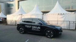 Mencoba Mobil Terbaru di Giias Surabaya 2026