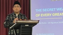 Teriakan yang Redup: Menggali Makna dari ‘The Secret Weakness of Every Great Power’