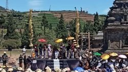 Keberhasilan Ruwatan Anak Berambut Gimbal di Dieng Culture Festival 2026 Keberhasilan Ruwatan Anak Berambut Gimbal di Dieng Culture Festival 2026