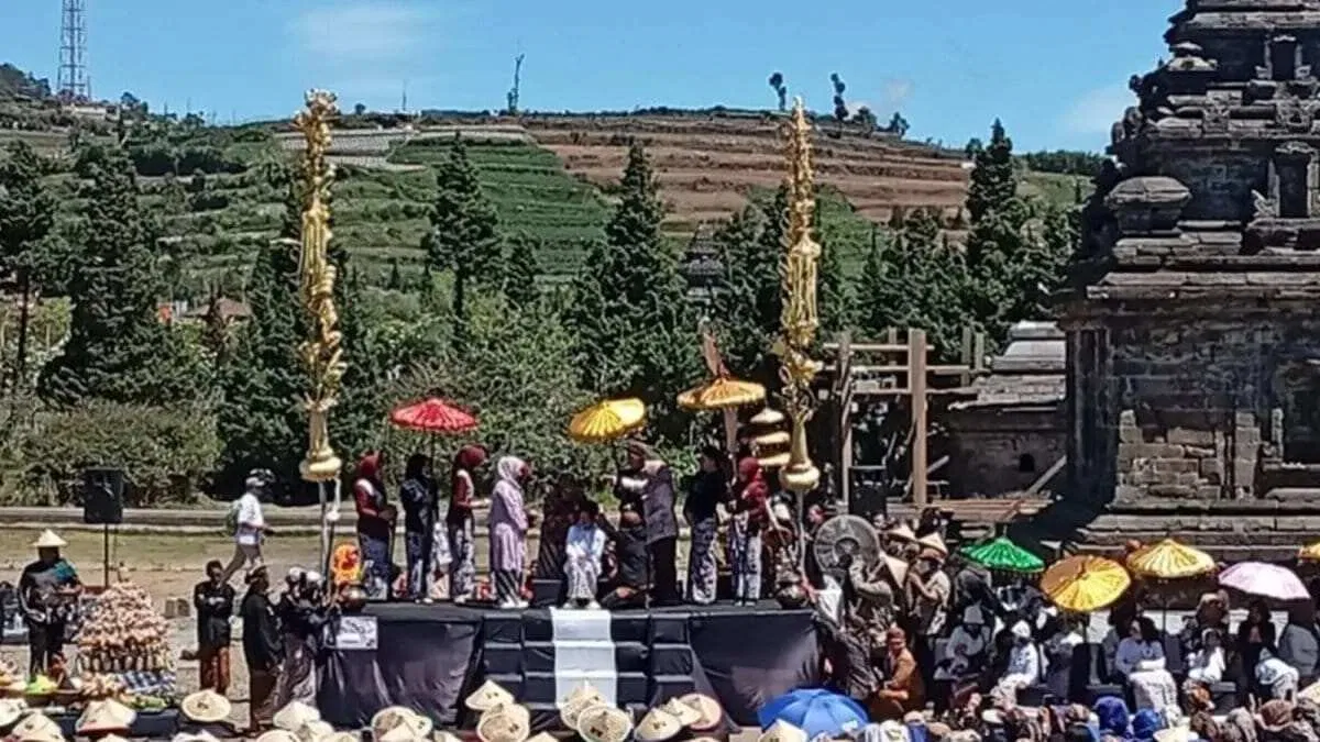 Keberhasilan Ruwatan Anak Berambut Gimbal di Dieng Culture Festival 2026