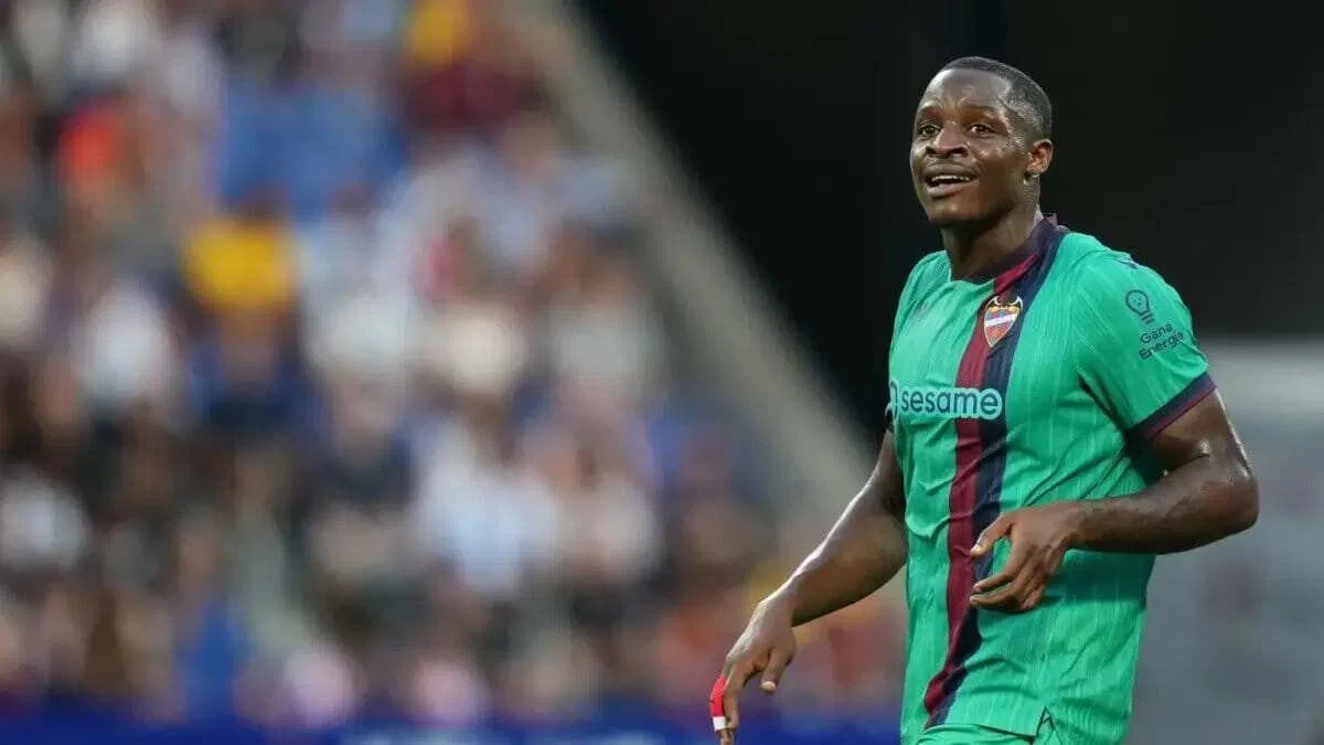 Sunderland Bidik Striker Muda Levante Karl Etta Eyong