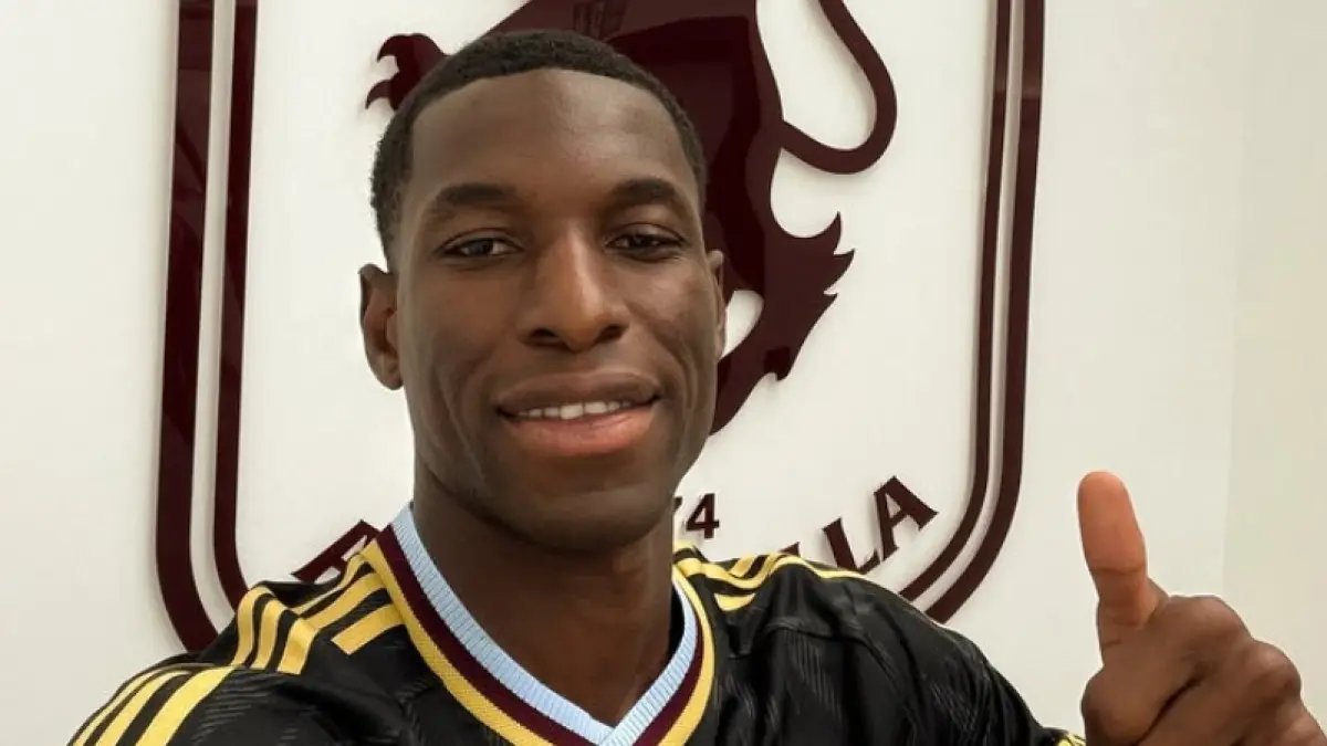 Nicolas Jackson Resmi Bergabung dengan Aston Villa Nicolas Jackson Resmi Bergabung dengan Aston Villa