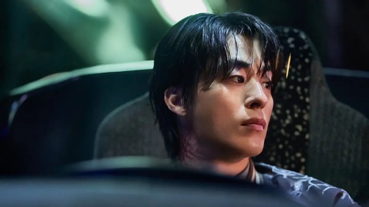 Koo Kyo-hwan dalam Film ‘Resurrection Man: The Red’