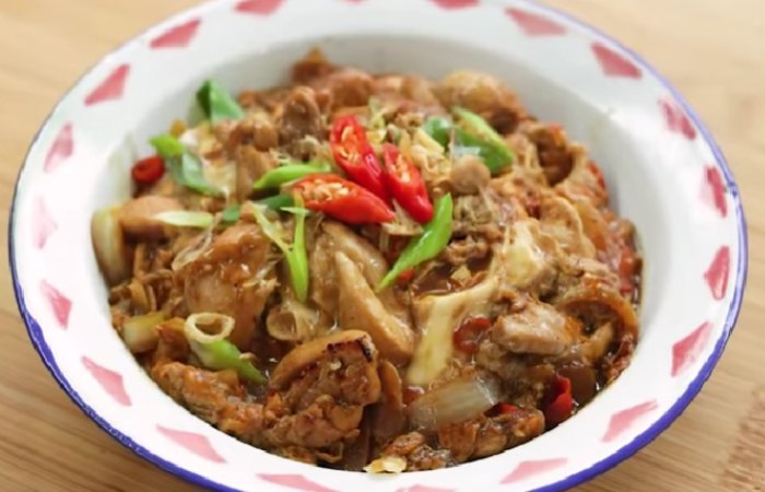 Resep Oyakodon Versi Lokal yang Lezat dan Mudah